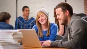 Students choose accounting lecturer